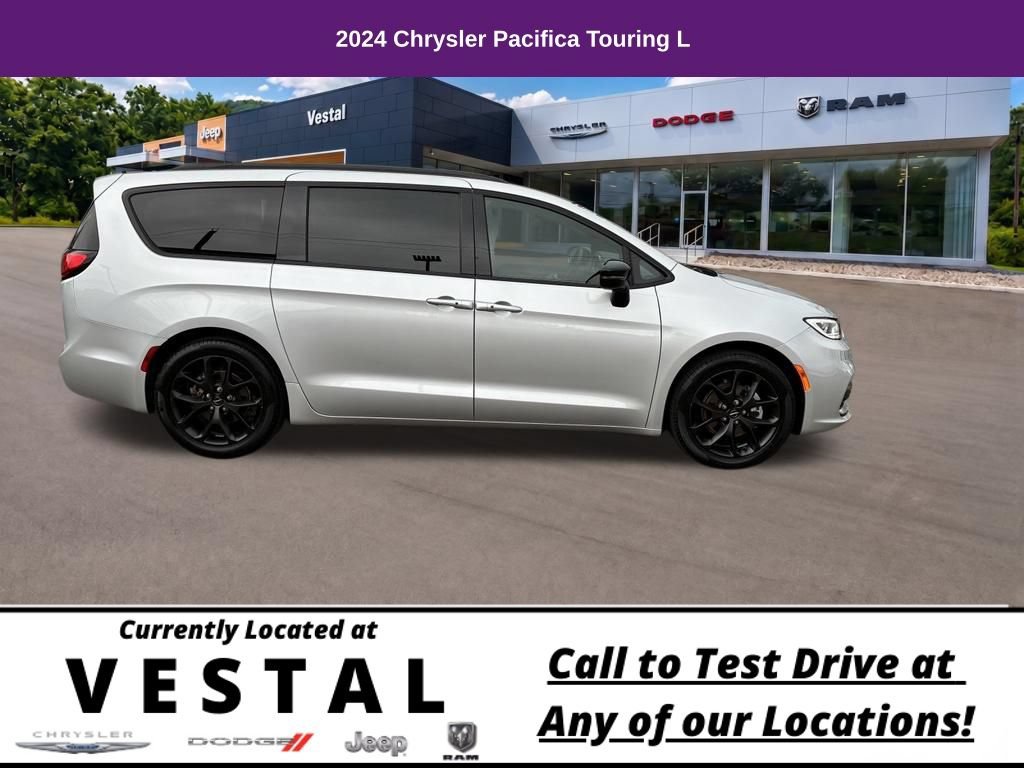 Used 2024 Chrysler Pacifica Touring-L w/ S Appearance Package FWD image 5