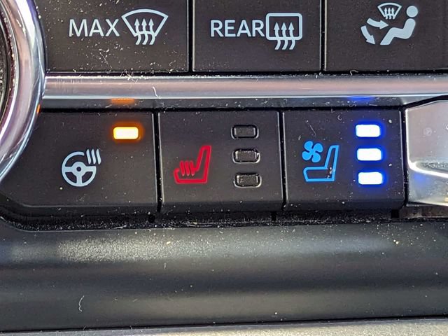 Used 2022 Ford Expedition Max Limited AWD/4WD image 30
