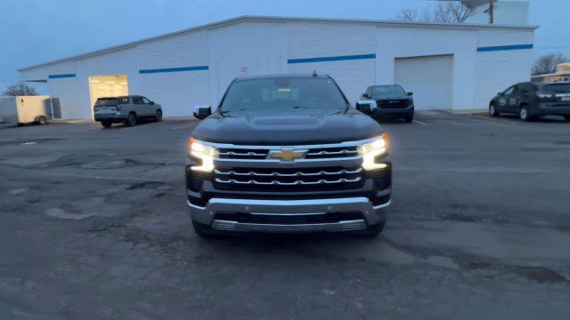 Certified 2022 Chevrolet Silverado 1500 LTZ w/ LTZ Premium Package image 3