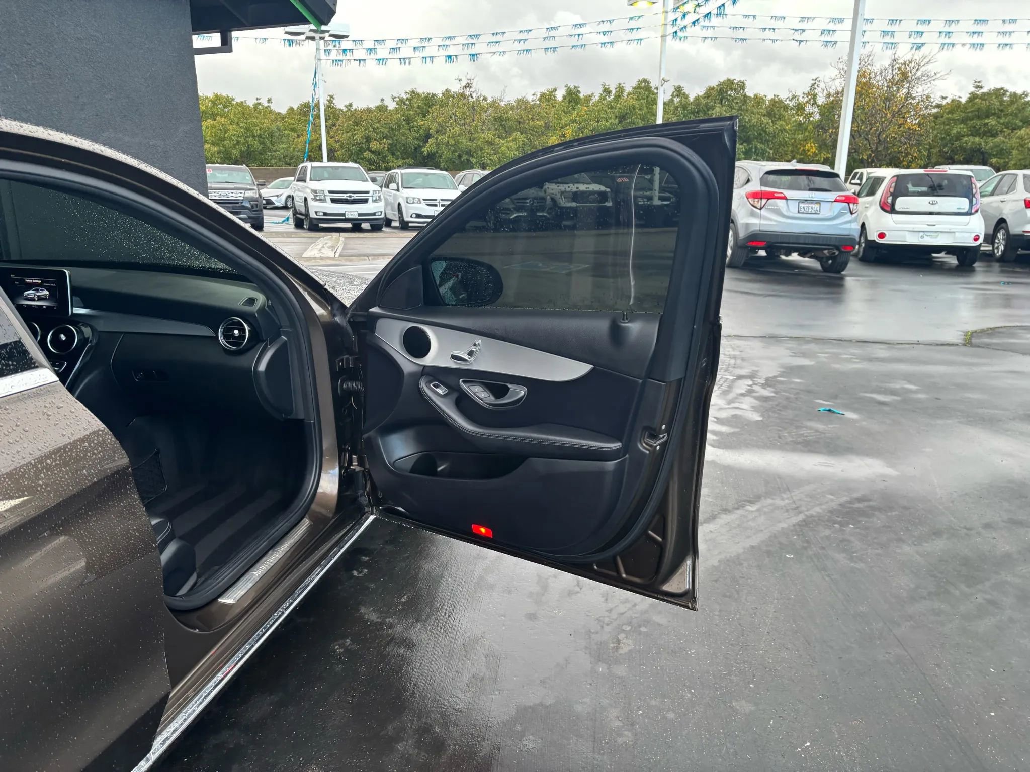 Used 2018 Mercedes-Benz C 300 Sedan image 13