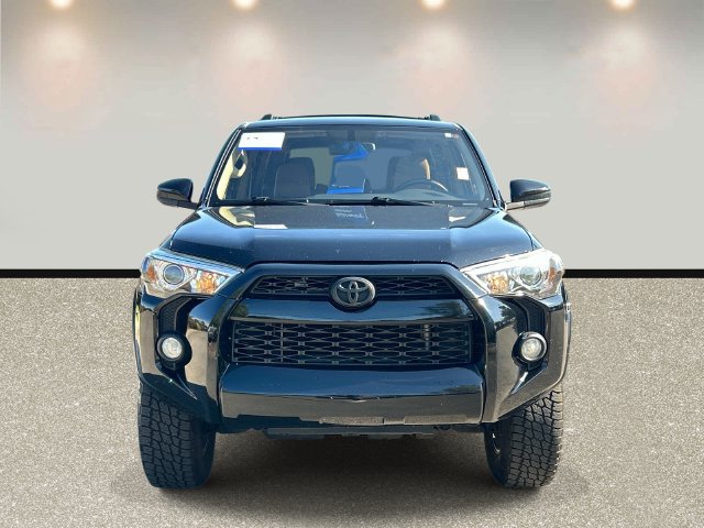 Used 2019 Toyota 4Runner SR5 AWD/4WD image 2