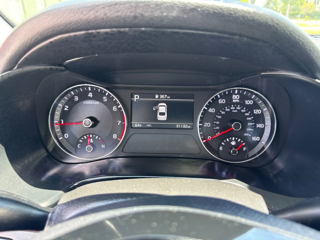 Used 2024 Kia Forte LXS FWD image 19