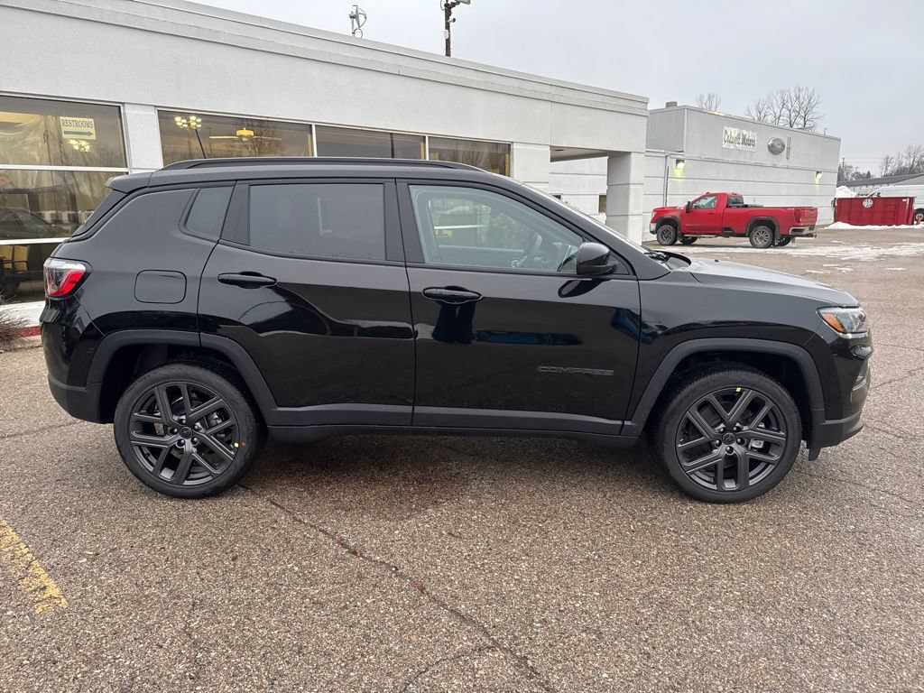 New 2026 Jeep Compass Latitude AWD/4WD image 2