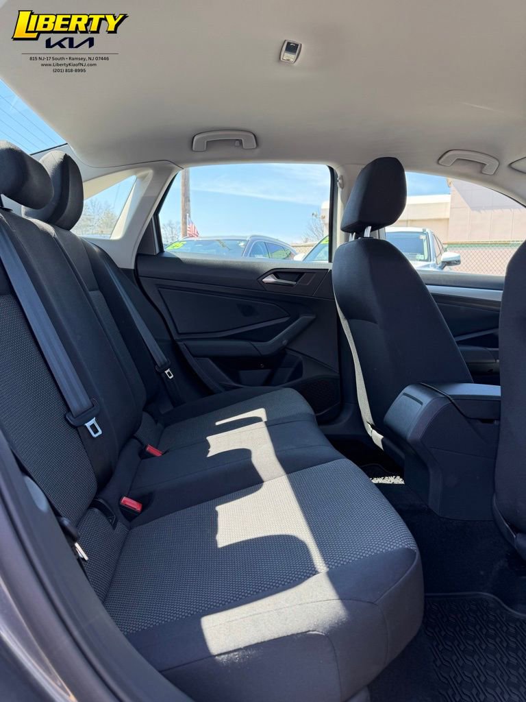 Used 2021 Volkswagen Jetta S w/ Driver Assistance Package image 10