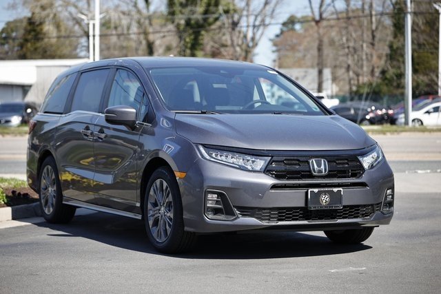 New 2026 Honda Odyssey Touring image 19
