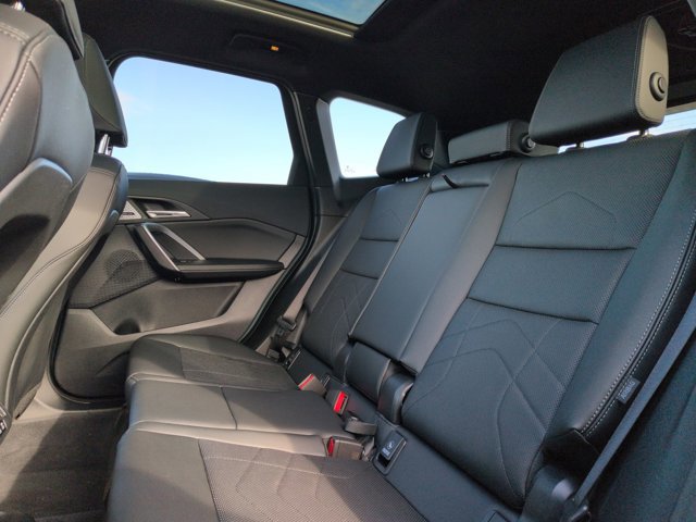 Used 2025 BMW X1 xDrive28i w/ Technology Package image 20