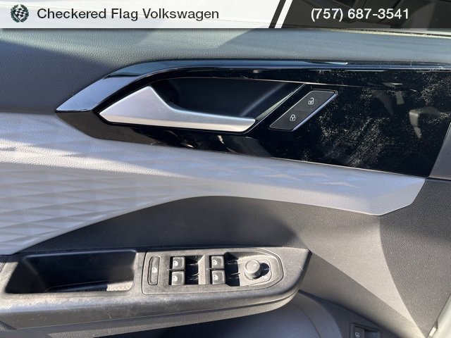 Used 2022 Volkswagen Taos S w/ IQ Drive S Package image 13