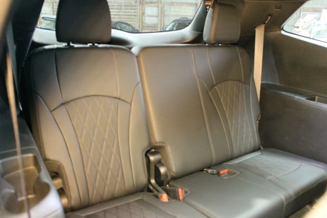 Used 2023 Buick Enclave Avenir w/ Trailering Package, 5000 lbs. image 15