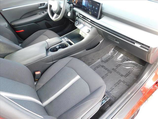 Used 2025 Hyundai Sonata SEL FWD image 27