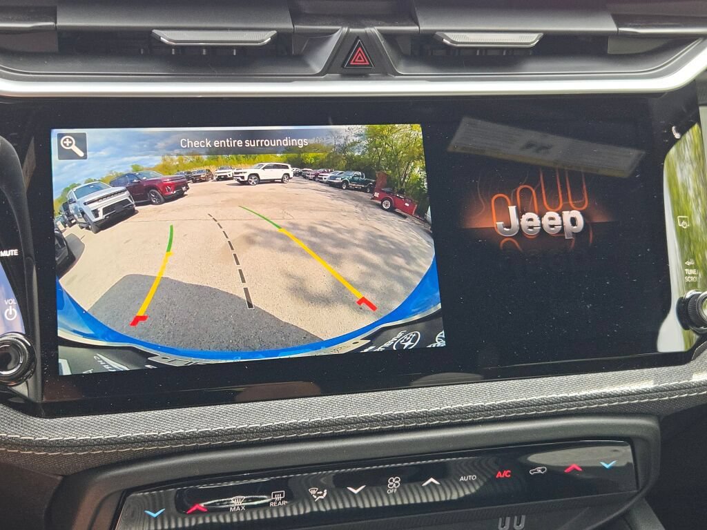 New 2026 Jeep Cherokee Laredo AWD/4WD image 24