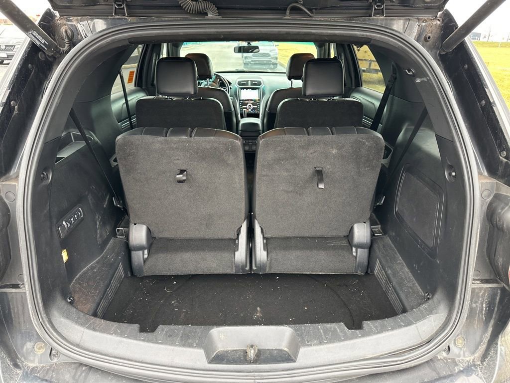 Used 2016 Ford Explorer Sport w/ Equipment Group 401A image 11