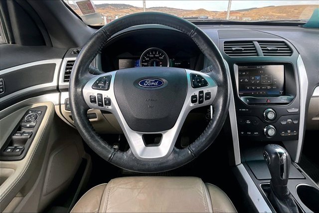 Used 2014 Ford Explorer XLT w/ Equipment Group 202A image 8