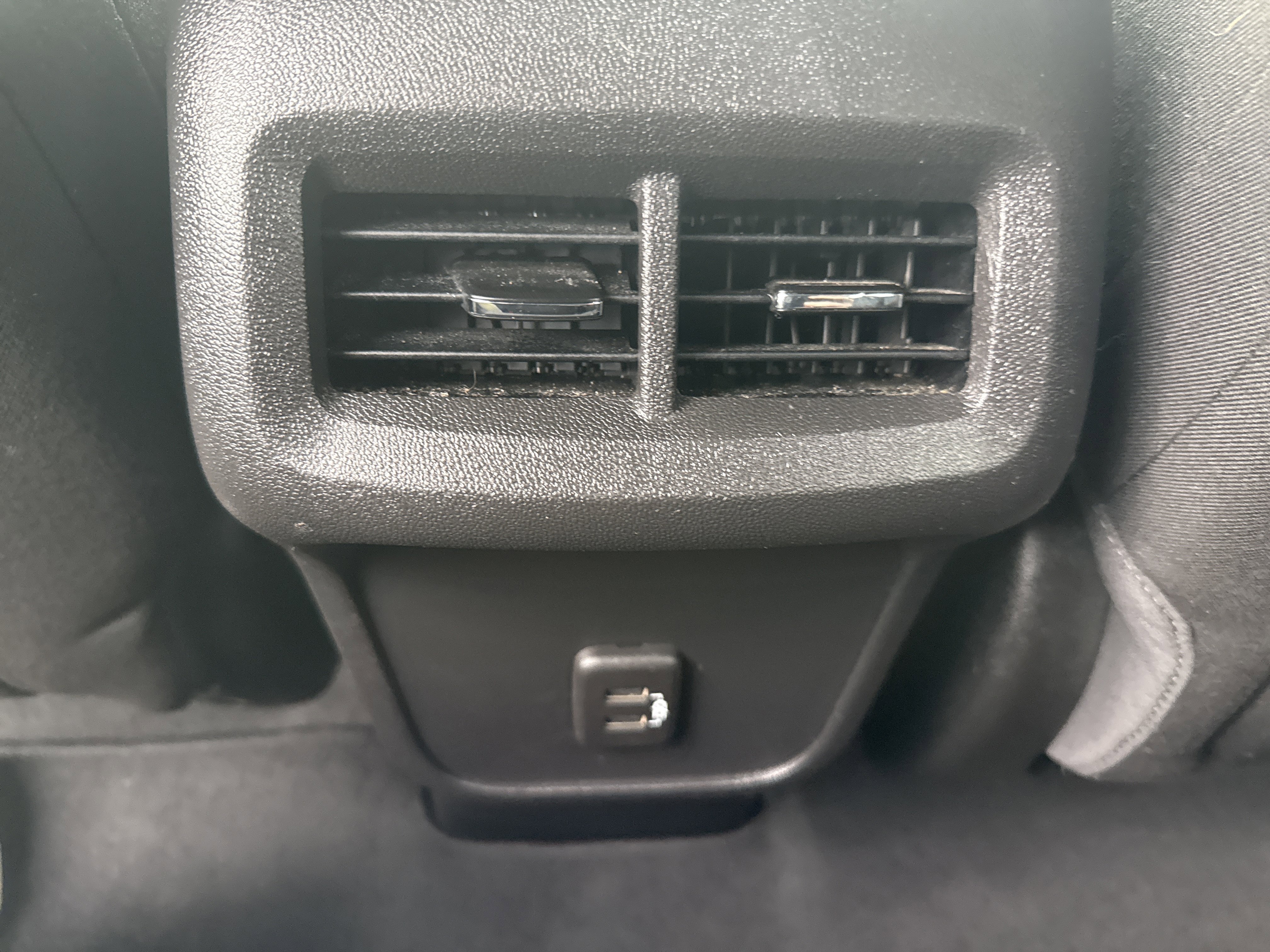 Used 2022 GMC Terrain SLE w/ Driver Convenience Package AWD/4WD image 15