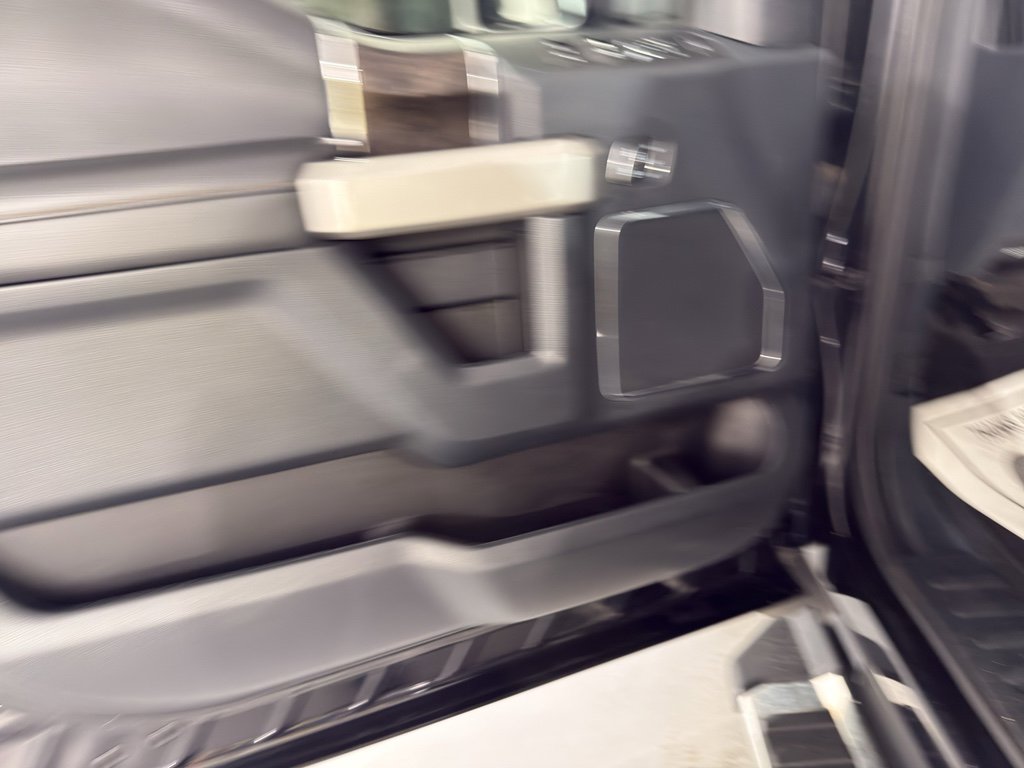 Used 2022 Ford F350 Lariat w/ Lariat Ultimate Package image 38