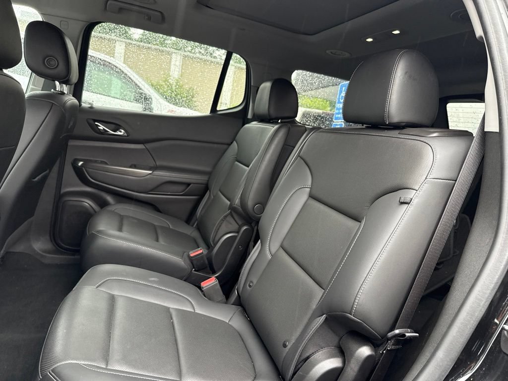 Used 2023 GMC Acadia SLT AWD/4WD image 16