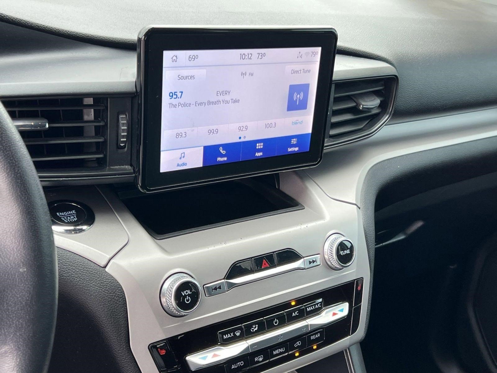 Used 2022 Ford Explorer XLT image 23