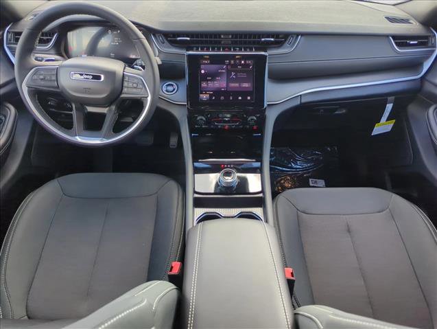 New 2025 Jeep Grand Cherokee Laredo X image 13