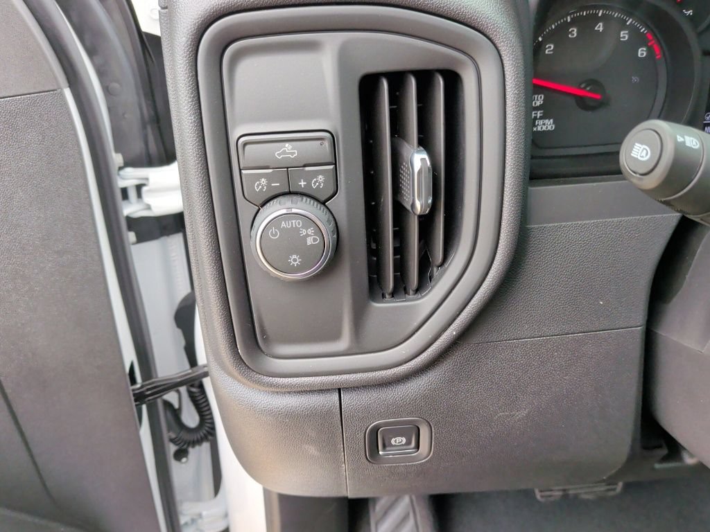 New 2026 Chevrolet Silverado 1500 Custom w/ LPO, Dark Essentials Package RWD image 15