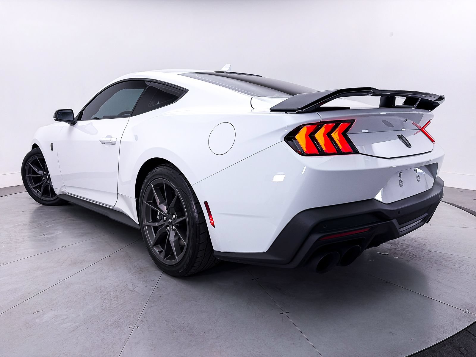 Used 2024 Ford Mustang Dark Horse RWD image 4