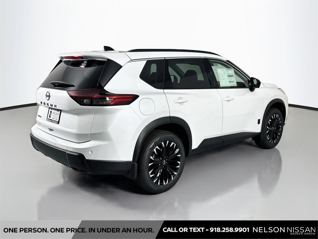 New 2026 Nissan Rogue Dark Armor FWD image 5