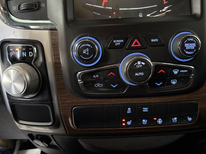 Used 2016 RAM 1500 Laramie RWD image 17