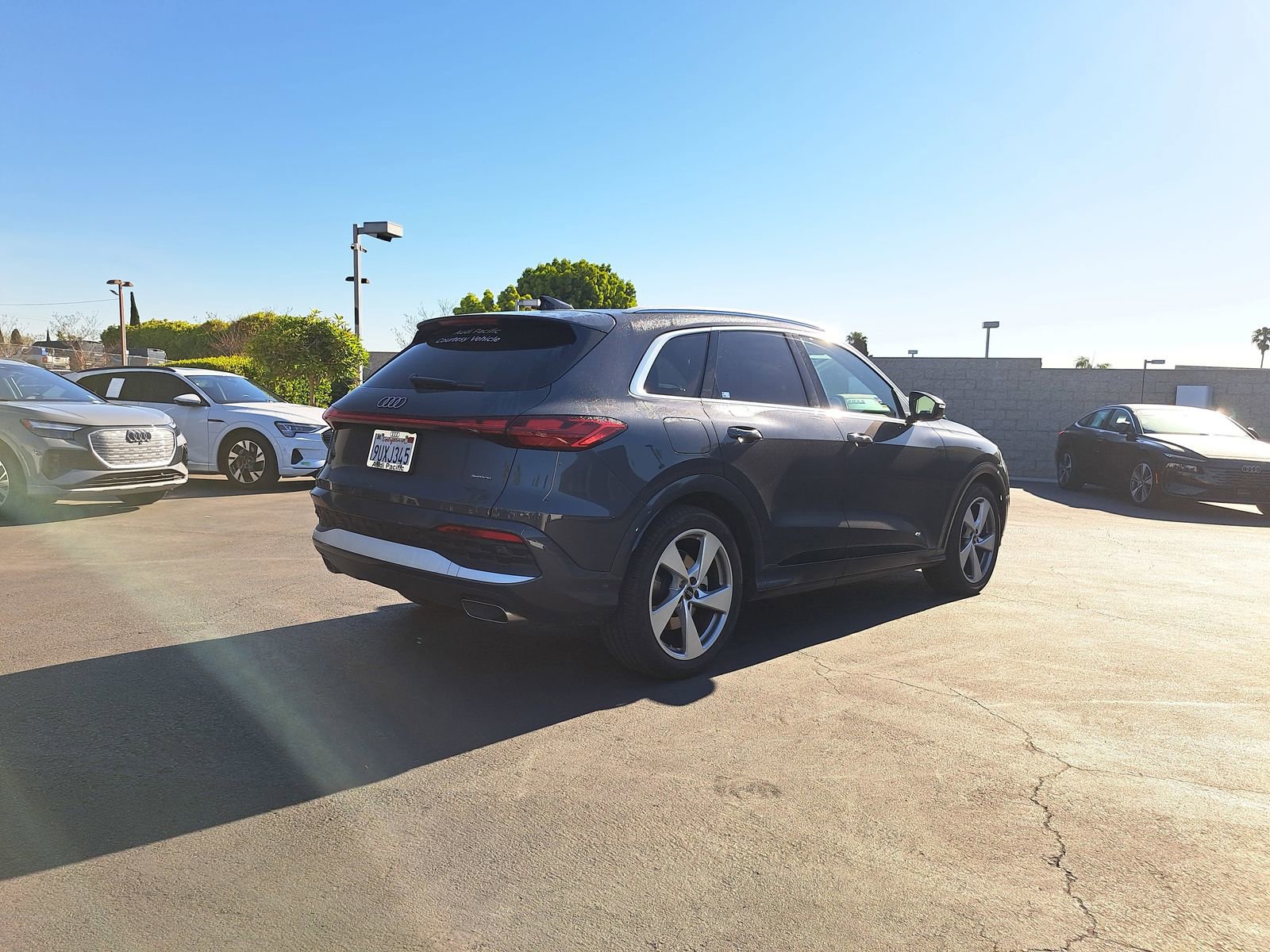 Certified 2025 Audi Q5 Prestige image 3