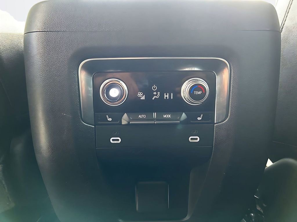 Used 2021 GMC Yukon AT4 image 20