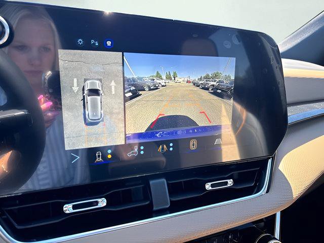 New 2027 Chevrolet Equinox ACTIV w/ Safety and Technology Package AWD/4WD image 26