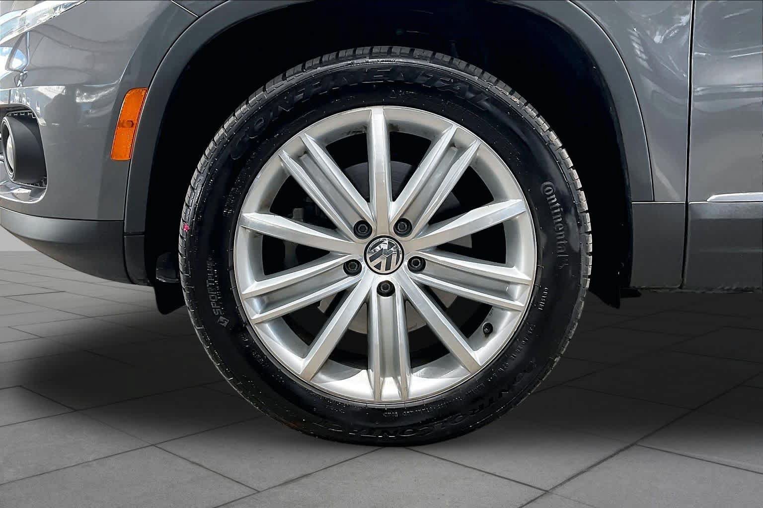 Used 2016 Volkswagen Tiguan SE FWD image 11