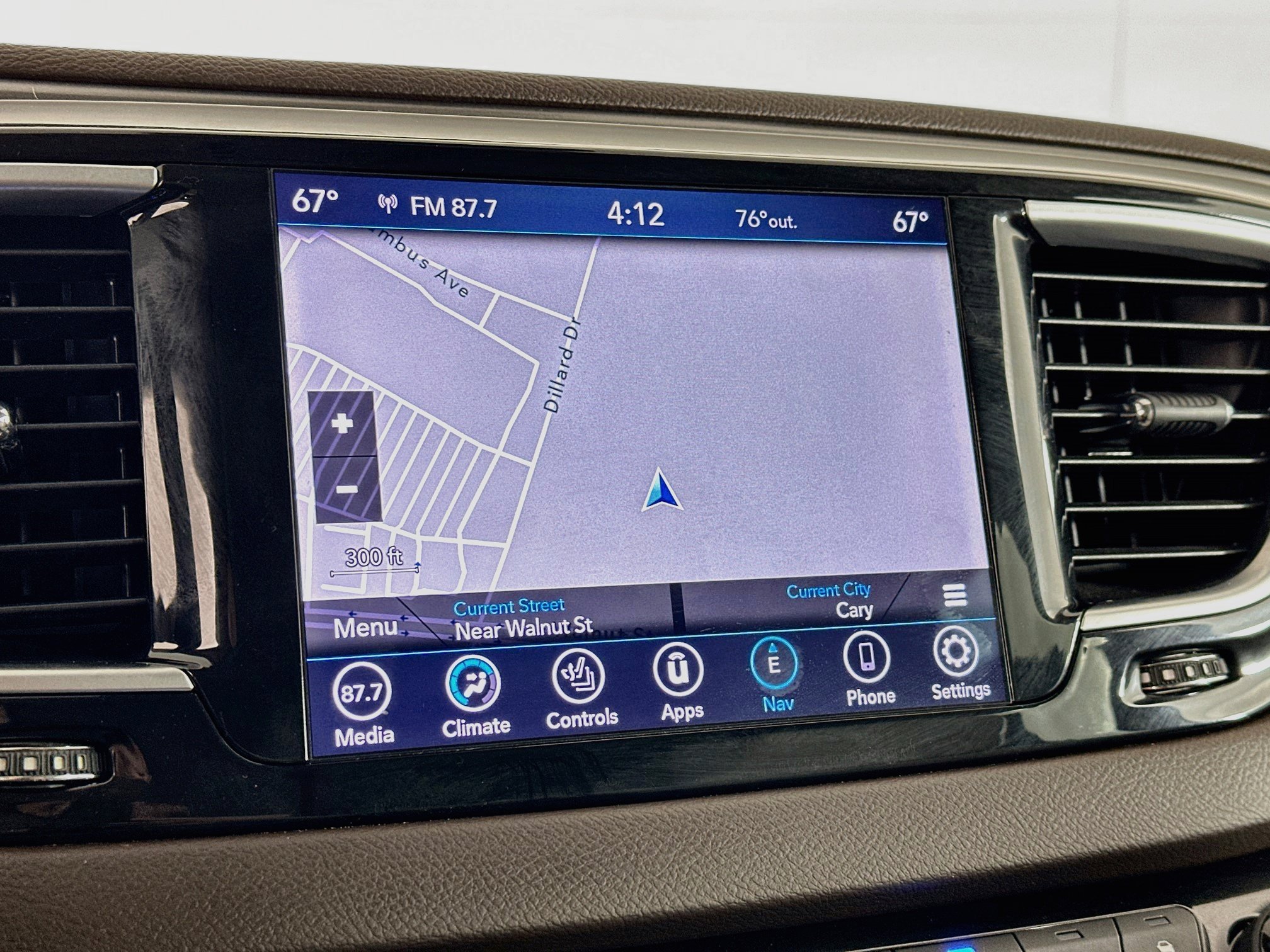 Used 2019 Chrysler Pacifica Touring-L Plus w/ Advanced Safetytec Group FWD image 22