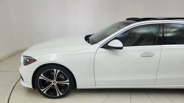 Used 2022 Mercedes-Benz C 300 Sedan image 4