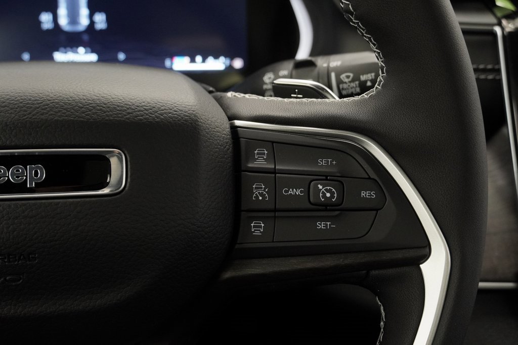 New 2025 Jeep Grand Cherokee Limited image 27