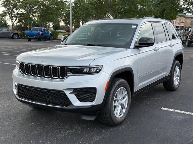 New 2025 Jeep Grand Cherokee Laredo X image 9
