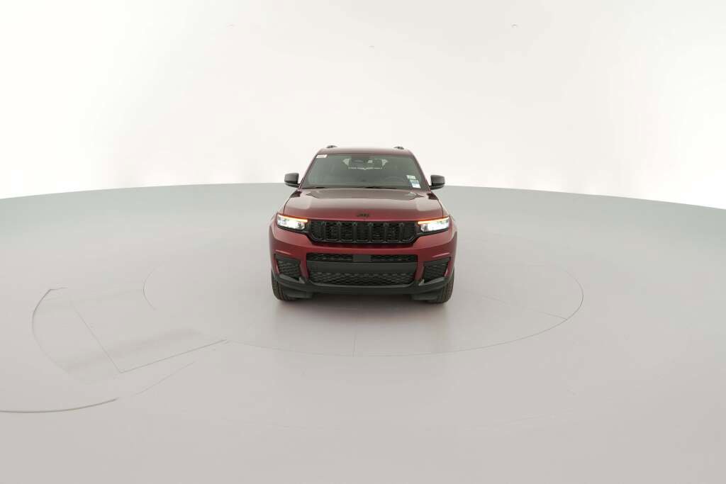 New 2025 Jeep Grand Cherokee L Laredo image 2