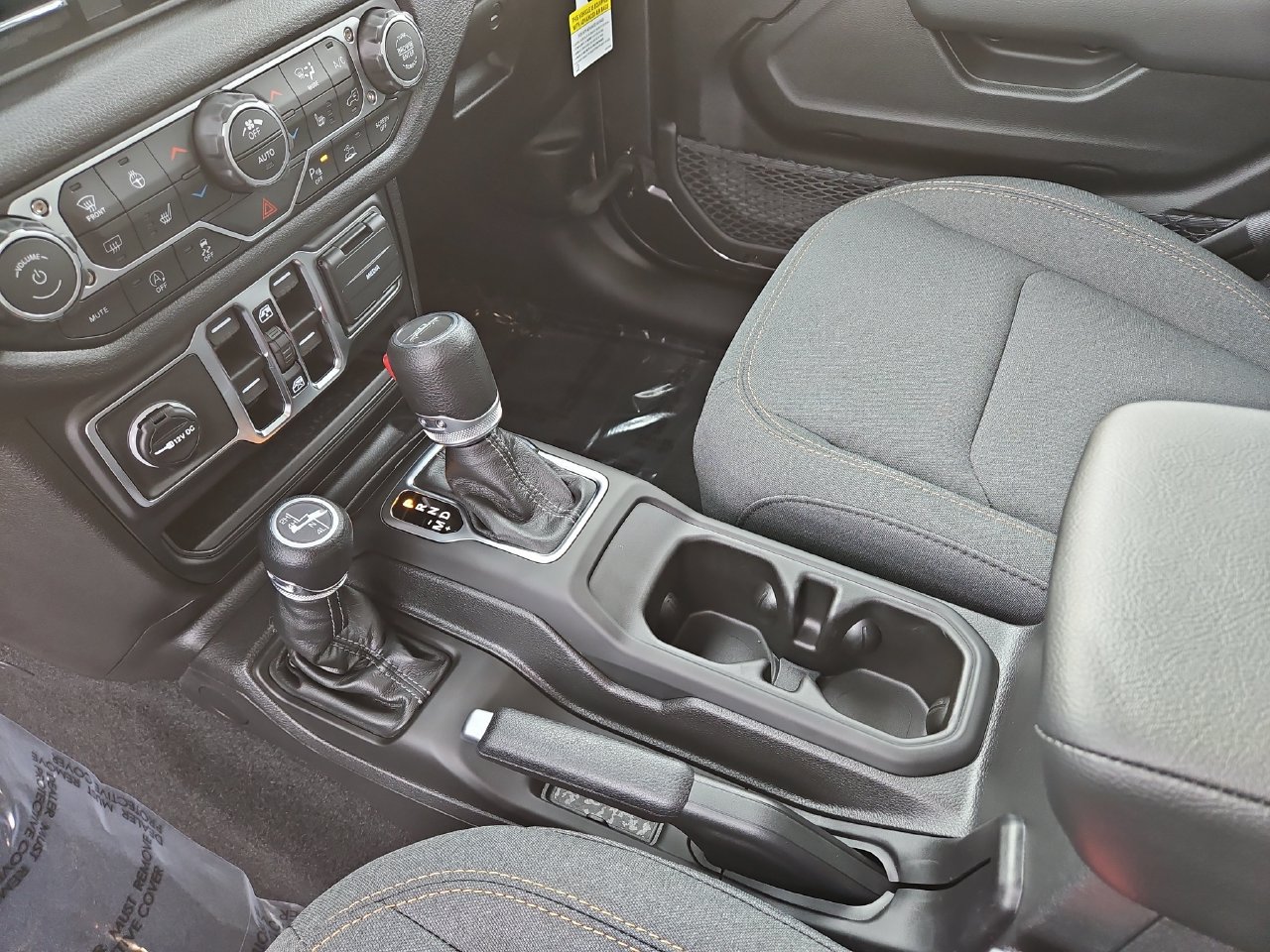 New 2026 Jeep Gladiator Sport AWD/4WD image 30