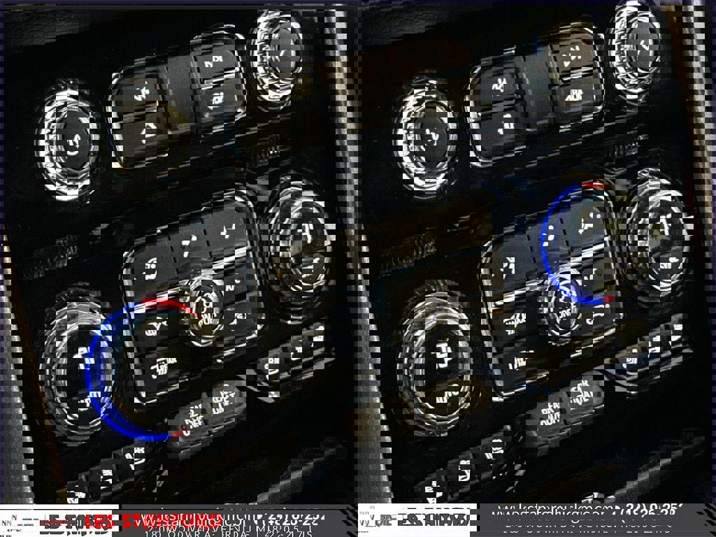 Certified 2024 GMC Yukon XL Denali image 32