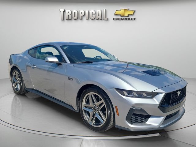 Used 2024 Ford Mustang GT RWD image 7
