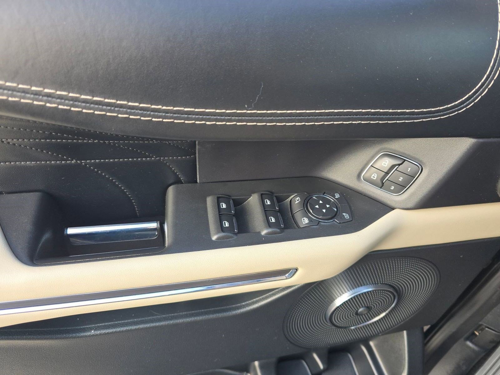 Used 2021 Ford Expedition Platinum image 35