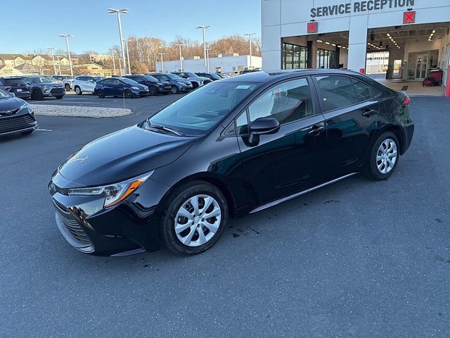 Used 2024 Toyota Corolla LE image 17