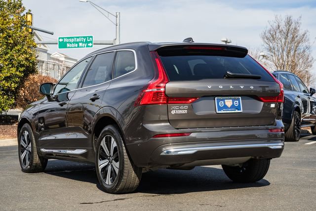 Used 2023 Volvo XC60 T8 Plus image 5