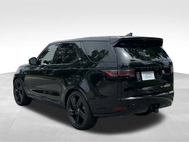 New 2025 Land Rover Discovery Dynamic SE image 3