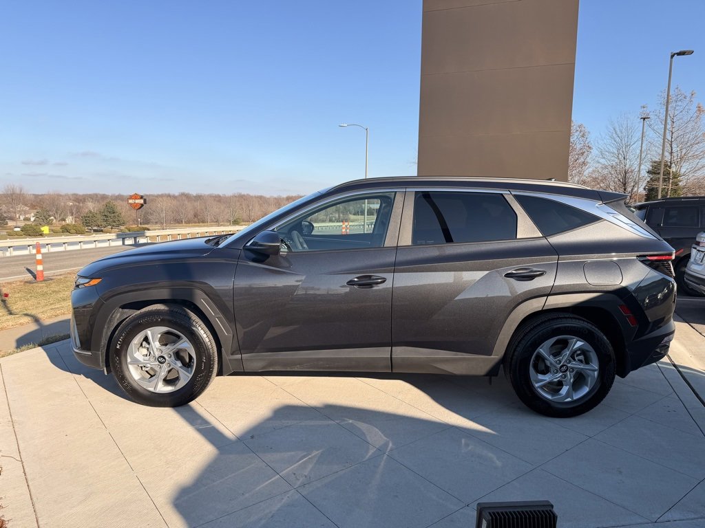 Used 2023 Hyundai Tucson SEL image 2