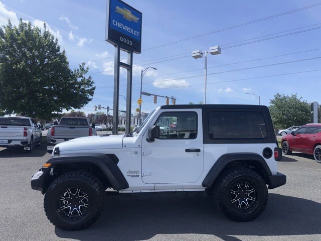 Used 2020 Jeep Wrangler Sport AWD/4WD image 2