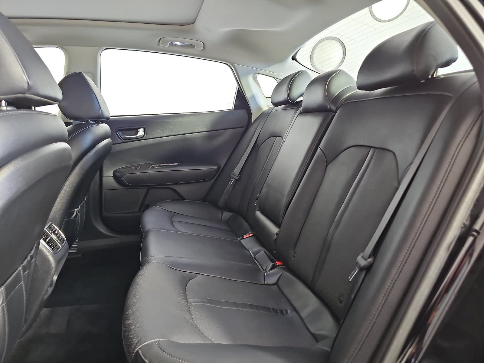 Used 2019 Kia Optima EX w/ EX Premium Package FWD image 13
