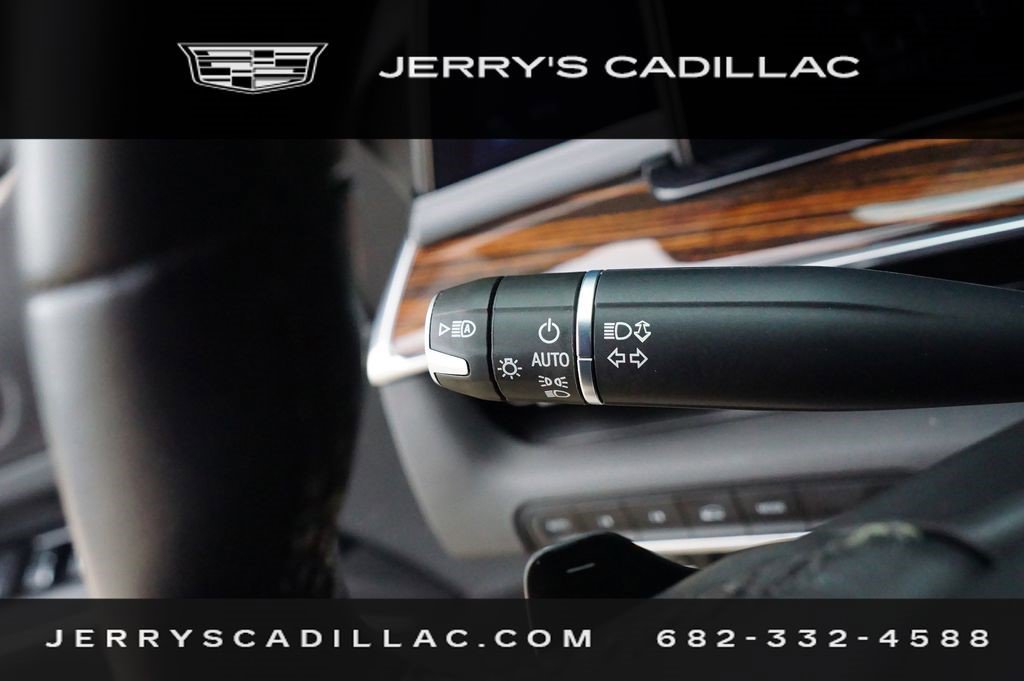 Certified 2022 Cadillac Escalade ESV Luxury AWD/4WD image 16