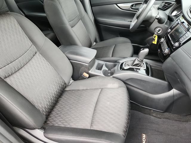 Used 2019 Nissan Rogue S AWD/4WD image 19