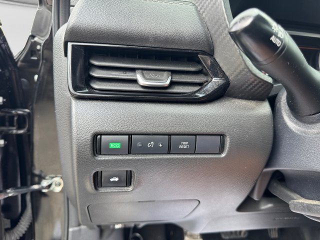 Used 2024 Nissan Sentra SV FWD image 20