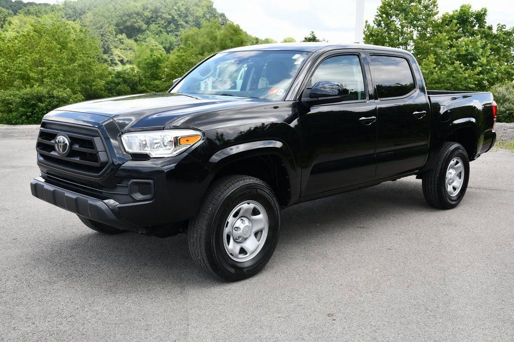 Used 2022 Toyota Tacoma SR image 3