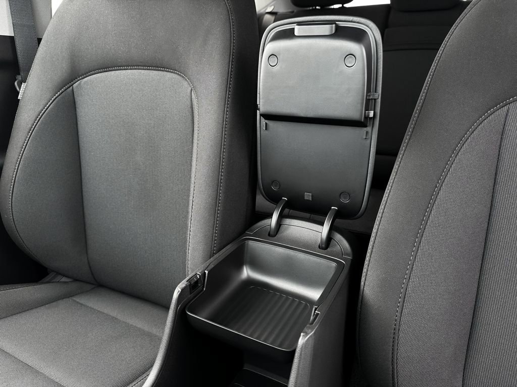 New 2025 Hyundai Kona SEL image 18