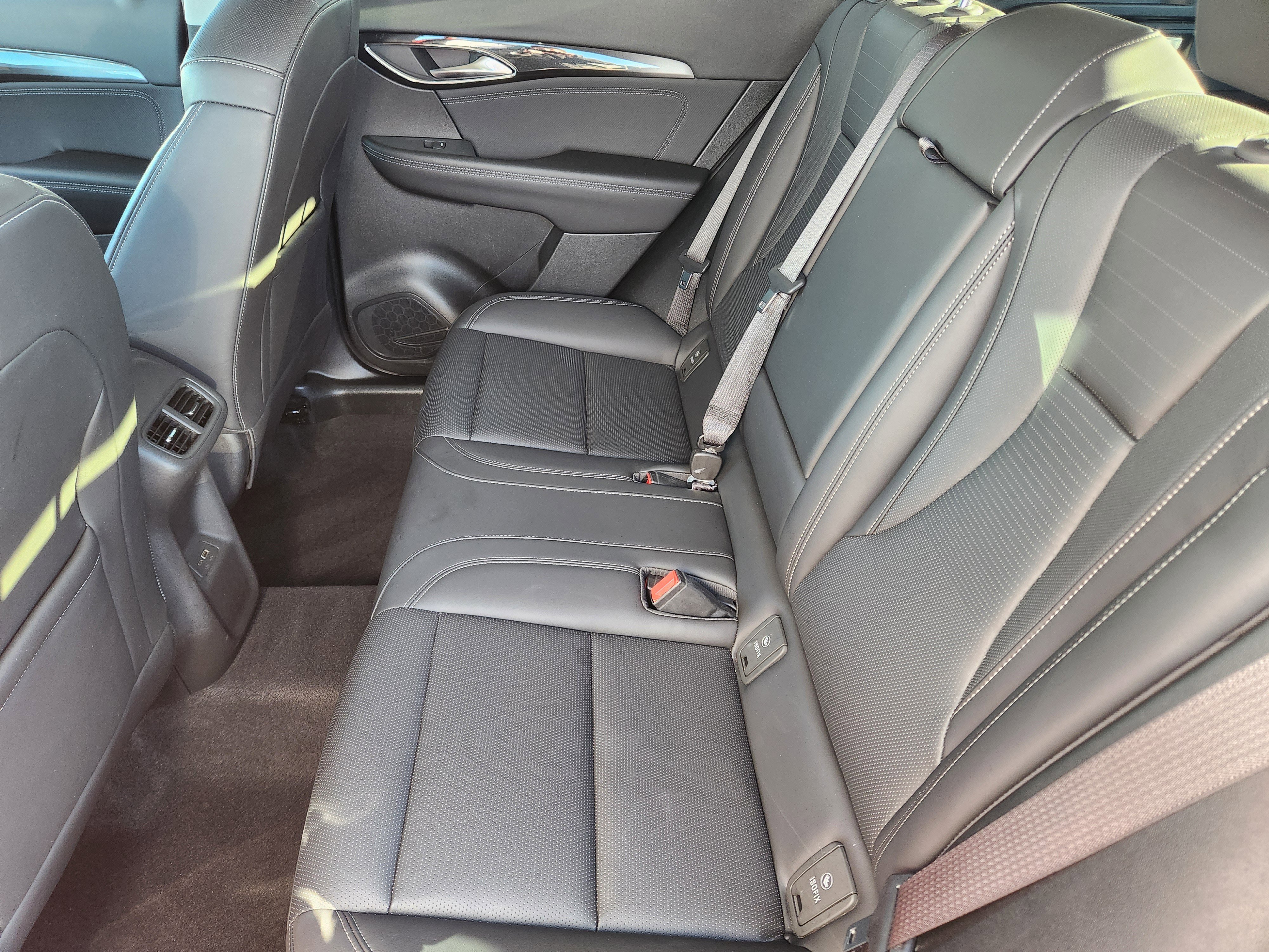 Certified 2025 Buick Envision Preferred image 16